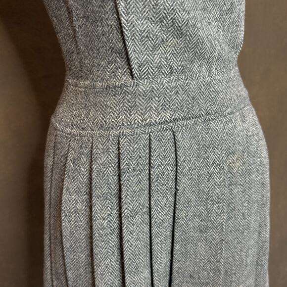 RARE 1950s Union-Made Wool Fit-and-Flare Dress | Tailored Herringbone Tweed - Picture 3 of 16